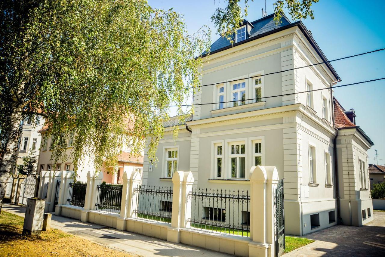 Villa Ljiljana Vinkovci Exterior foto